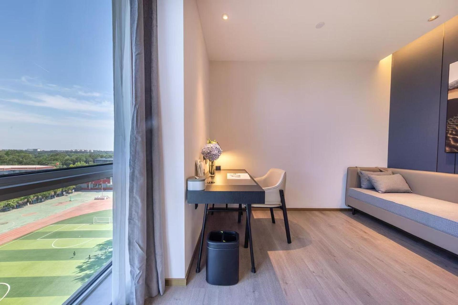 Отель Atour Capital Airport New International Exhibition Center 4*